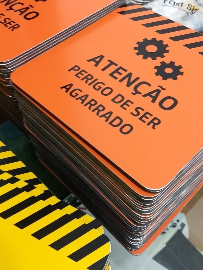 Sinalização de risco elétrico