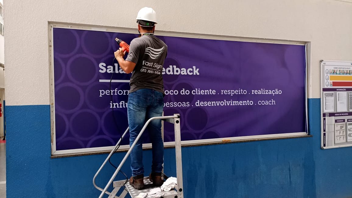 Adesivação em vidro