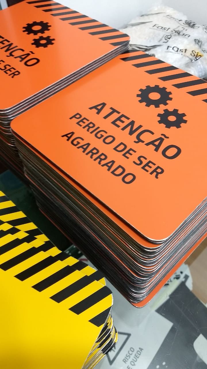 Placas em ACM - PBR